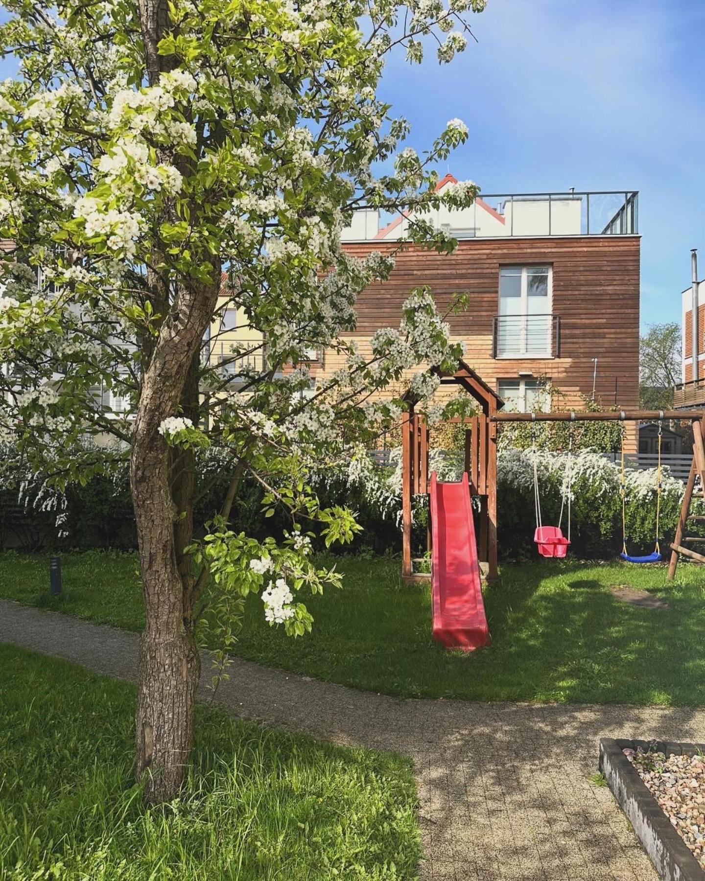 Villa Allegra Apartamenty Z Ogrodem I Sala Zabaw ,Darmowy Parking I Lezaki, 5Minut Do Morza Gdynia Exterior photo